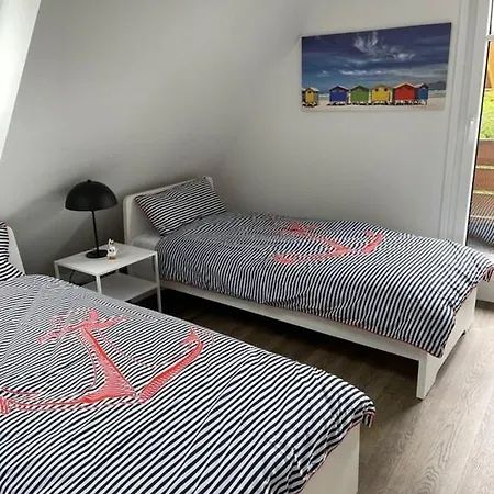 Deich Huus Holiday home *